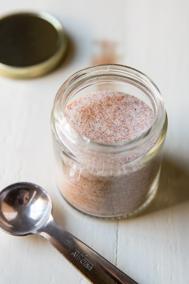 Lawrys seasoned salt in a clear jar.