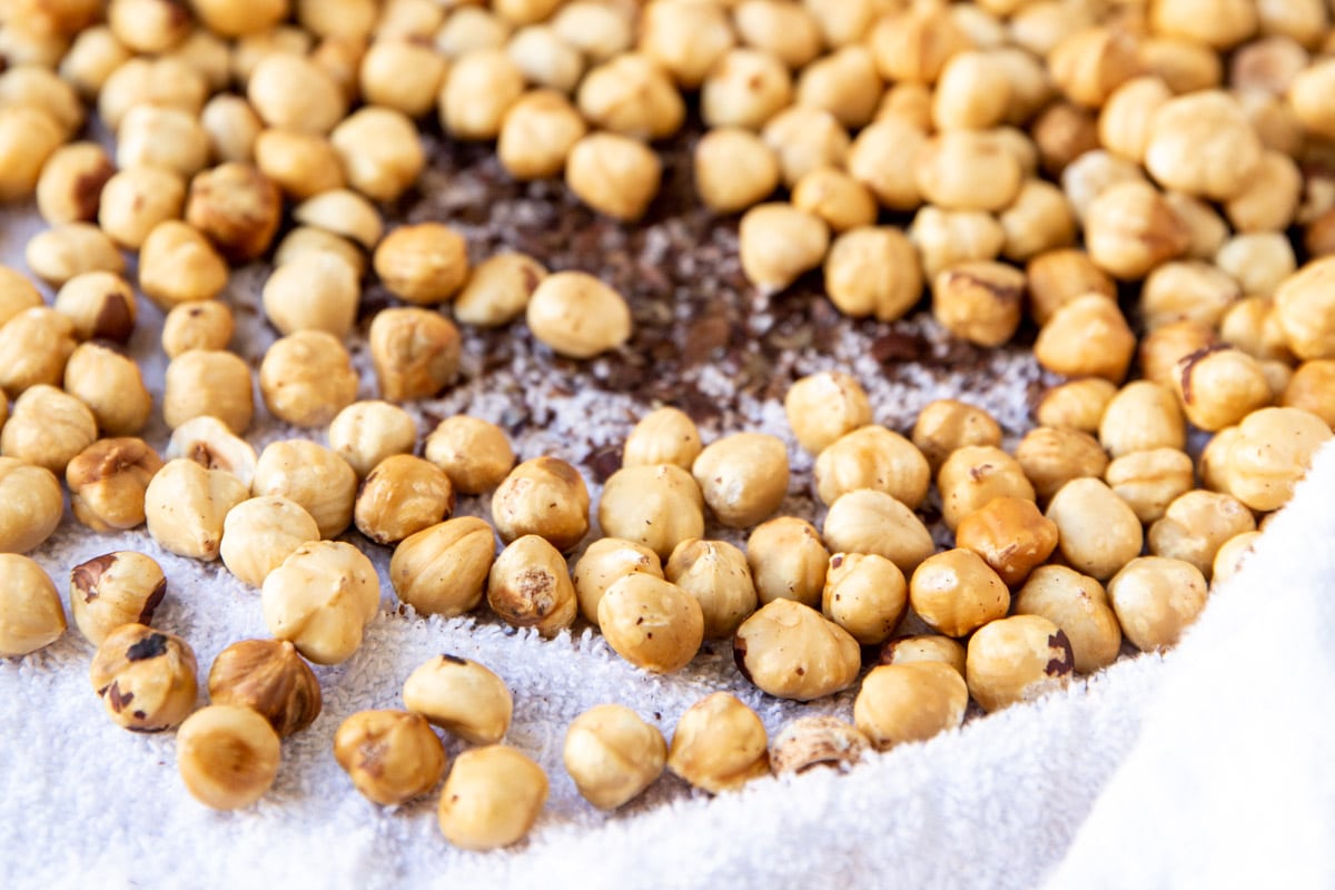Hazelnuts after t he skins have been rubbed off in a towel.