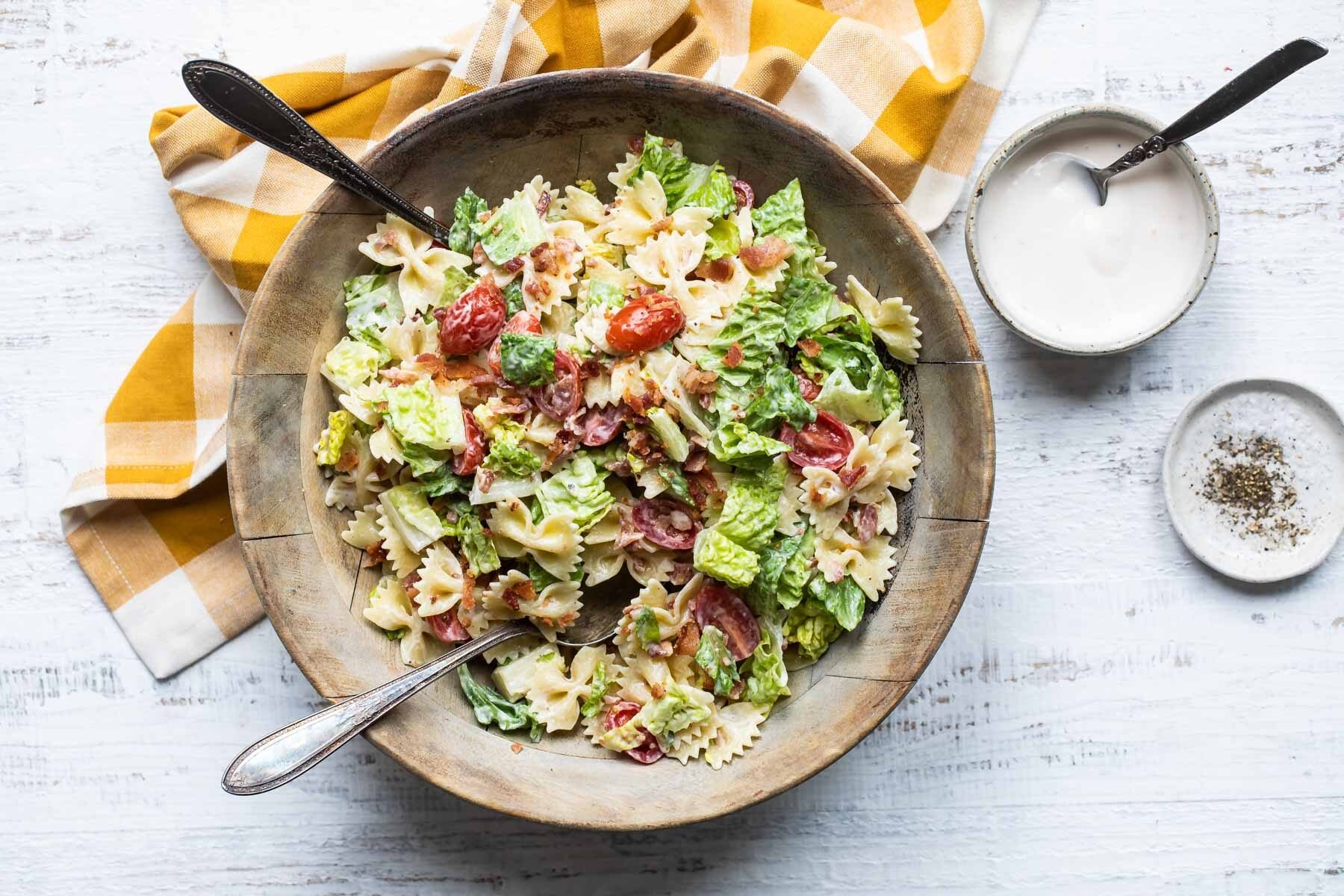 A bowl of BLT Pasta salad.