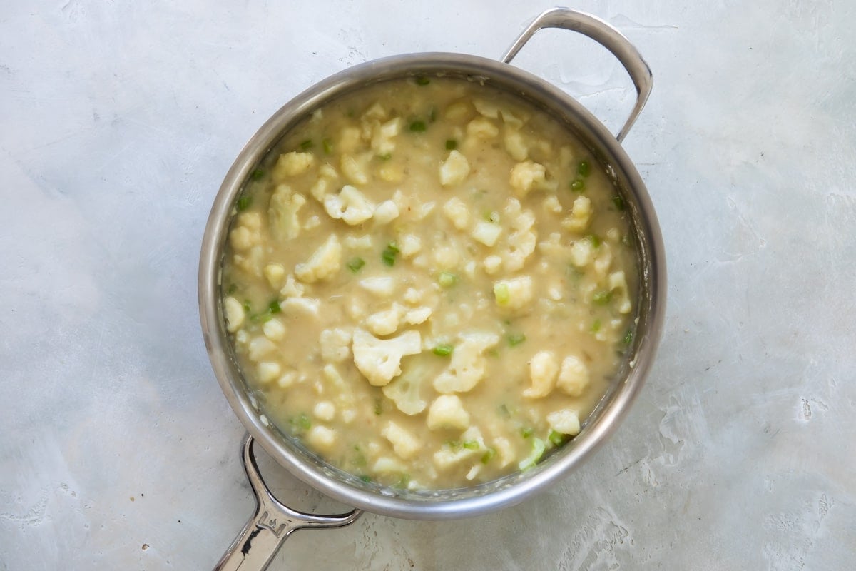 Cauliflower soup in a pot.