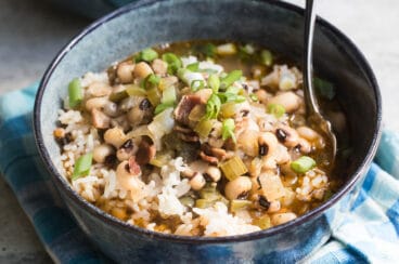 A bowl of hoppin' john.
