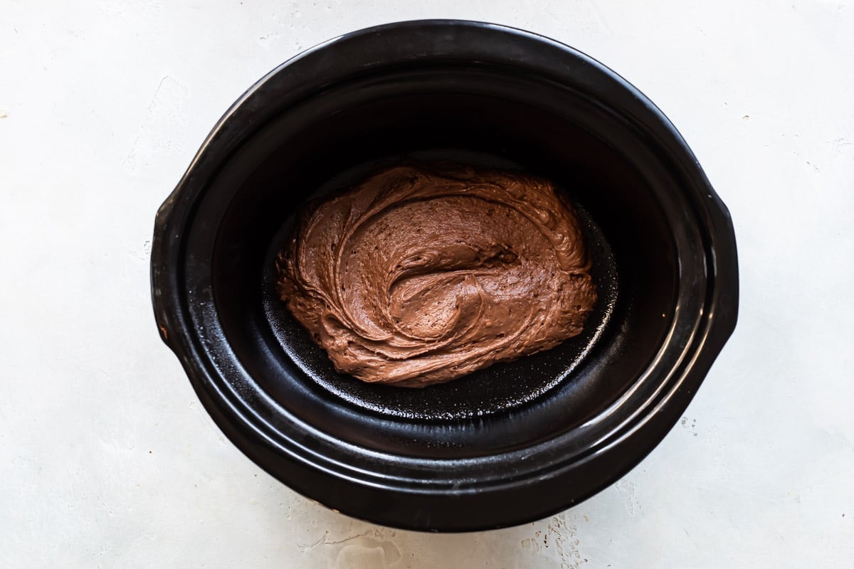 Making chocolate lava cake in a slow cooker.