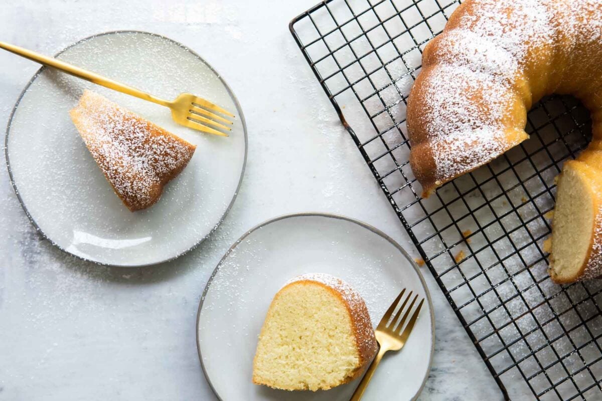 Slices of hot milk cake on plates.