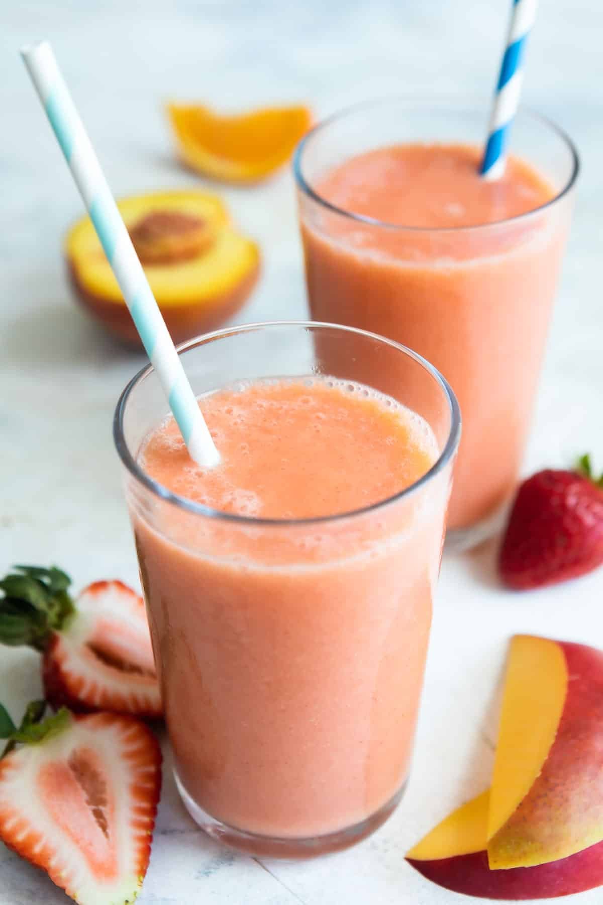 2 glasses with Caribbean Passion Smoothie in them.