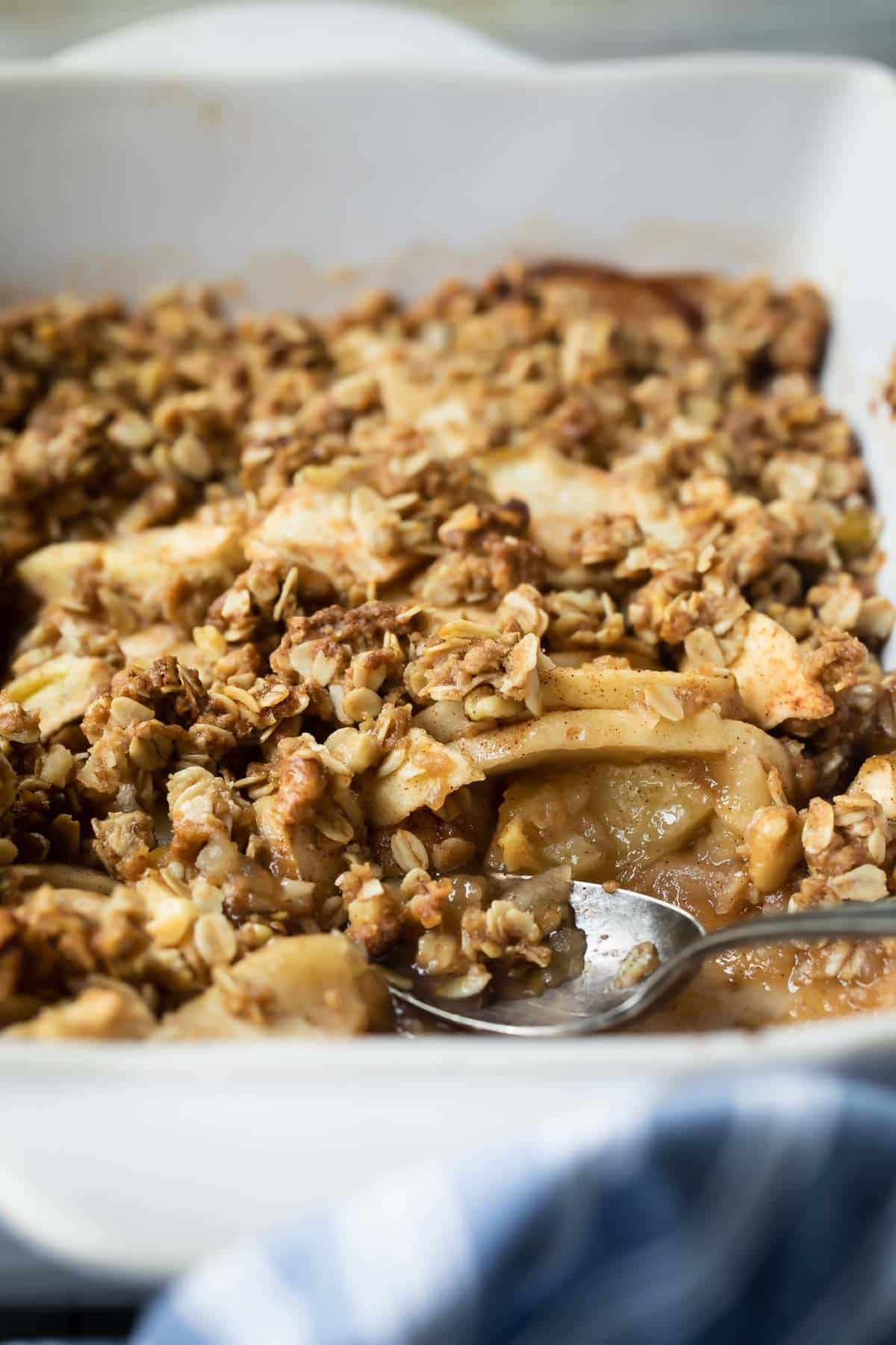A baking pan full of apple crisp.