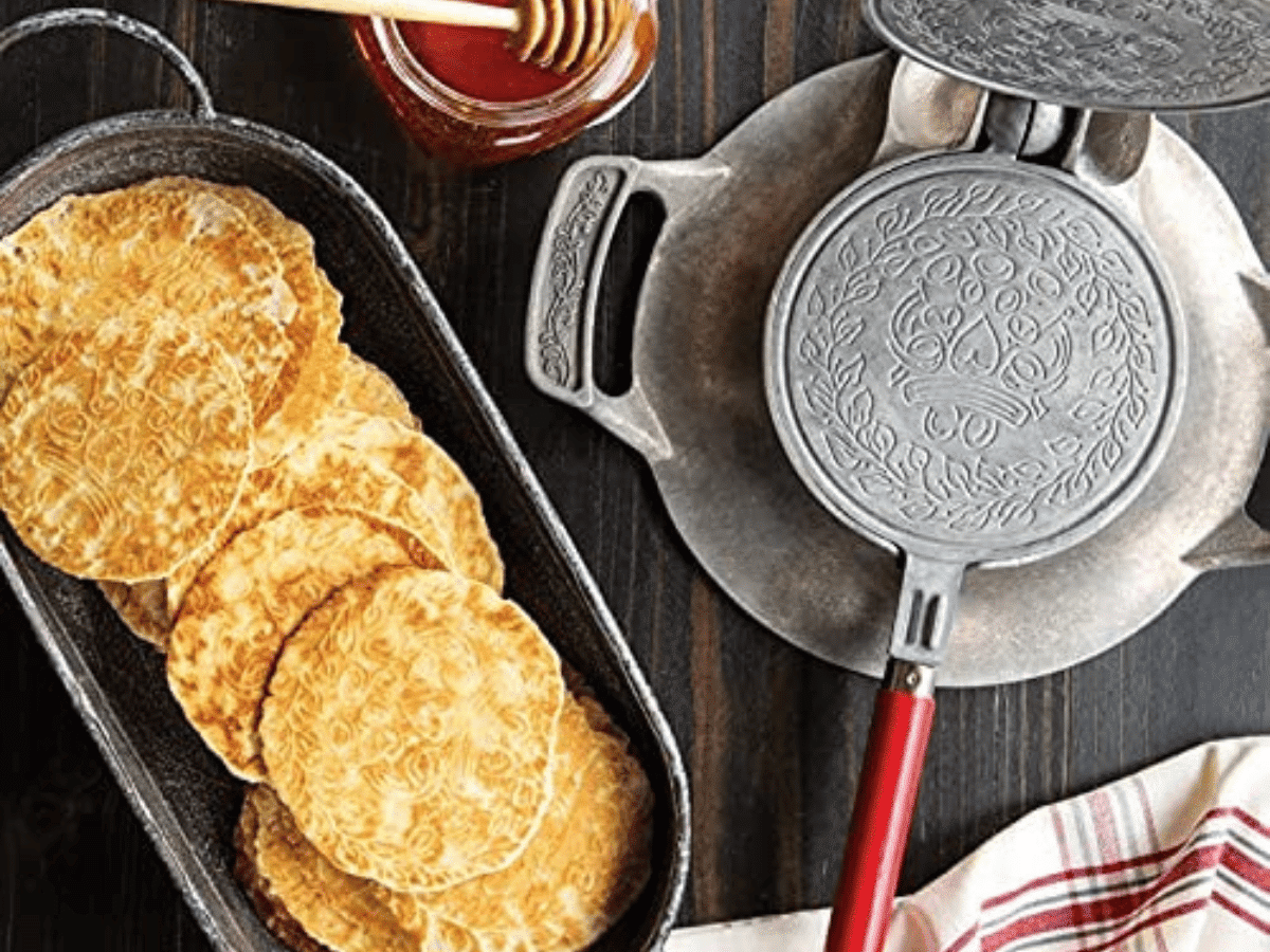 Best Pizzelle Makers: Nordic Ware Krumkake Iron