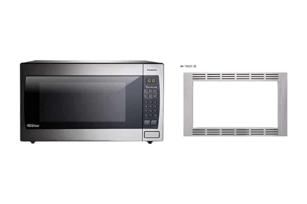 Panasonic Built-In Microwave Oven with Trim Kit