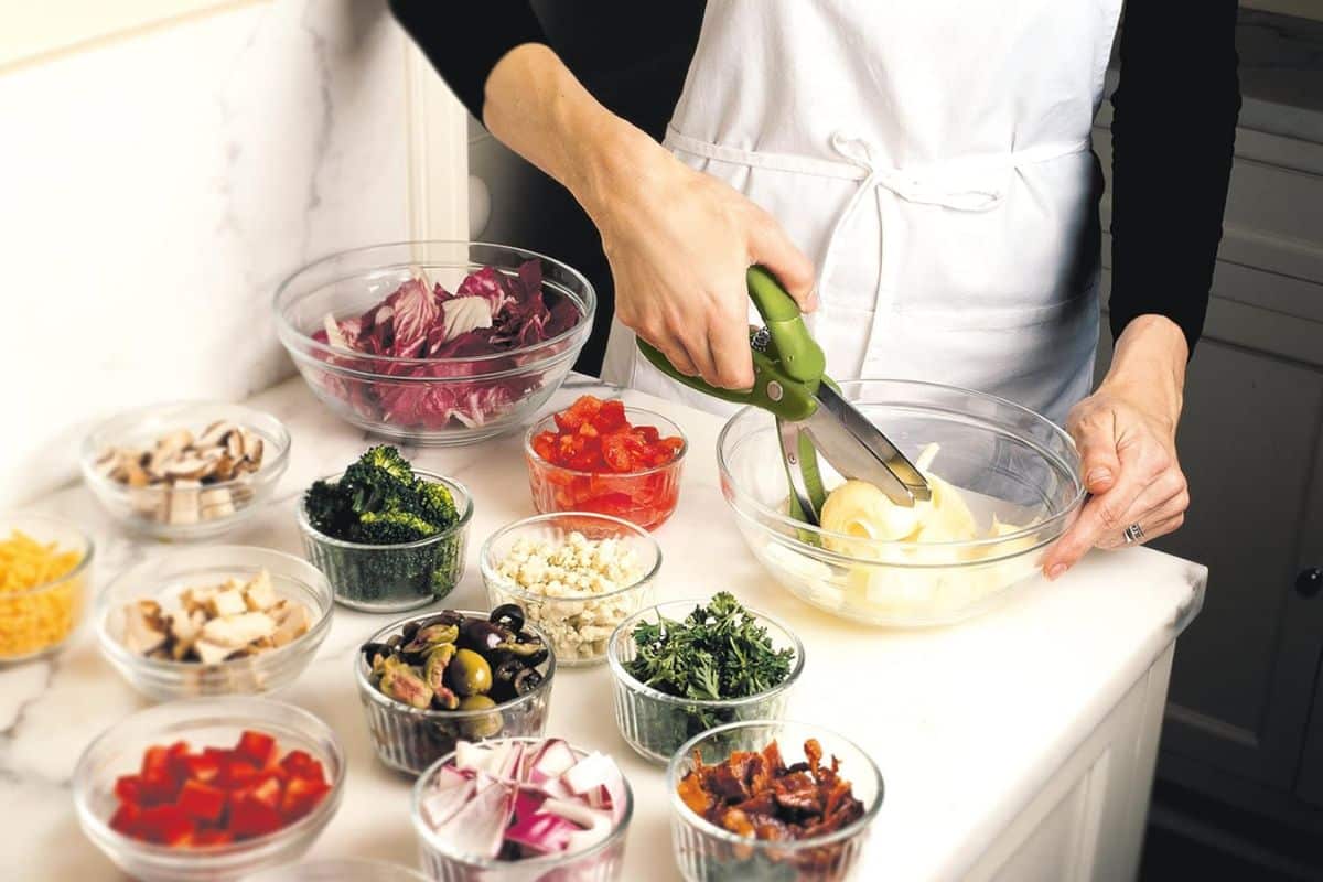 Trudeau Toss and Chop Salad Tongs