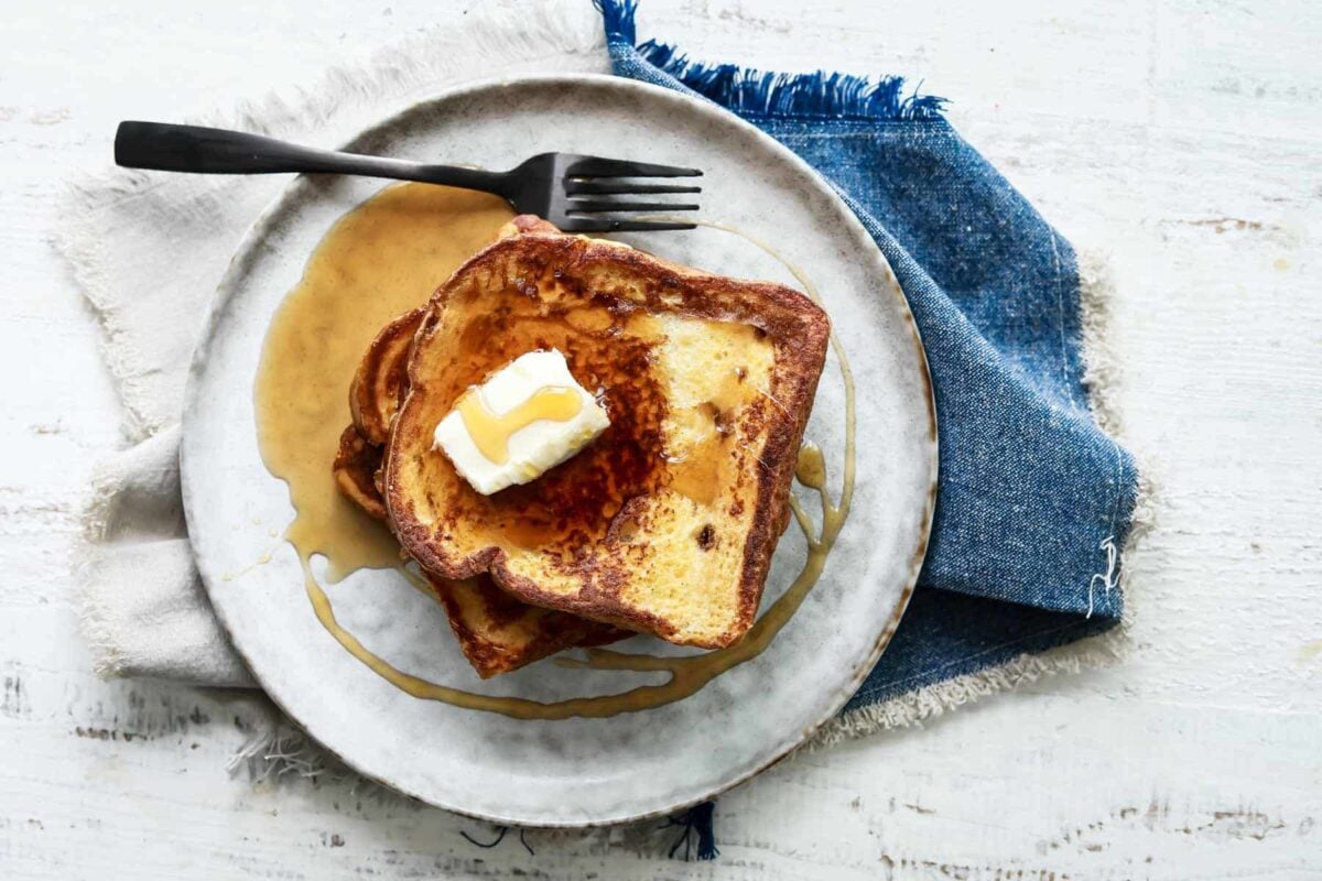 A plate of classic French toast.