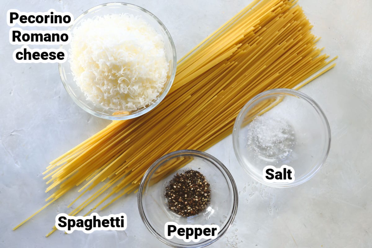Labeled ingredients for Cacio e Pepe.