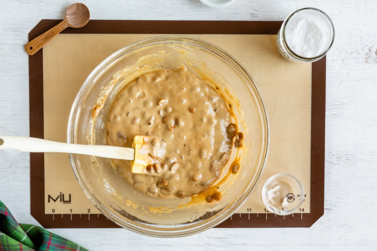 Peanut brittle batter in a bowl.