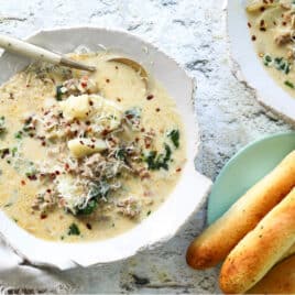 A bowl full of zuppa toscana.