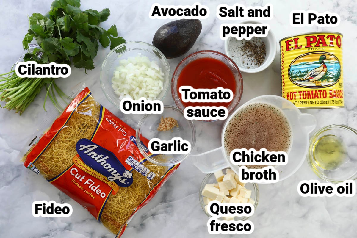 Labeled ingredients for Sopa de Fideo.